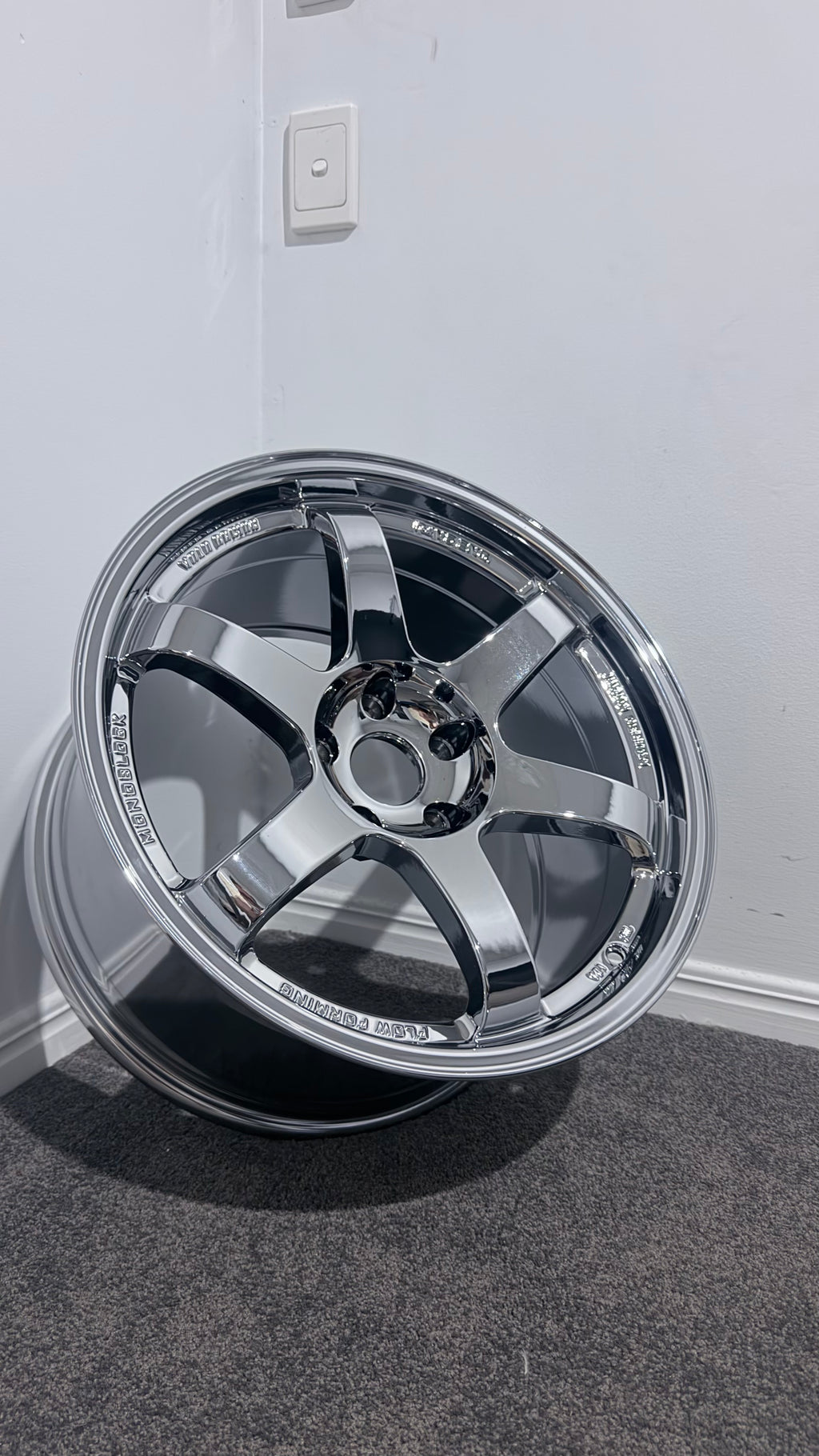 OHNO-TE37 FULL CHROME (Set of Four wheels only)